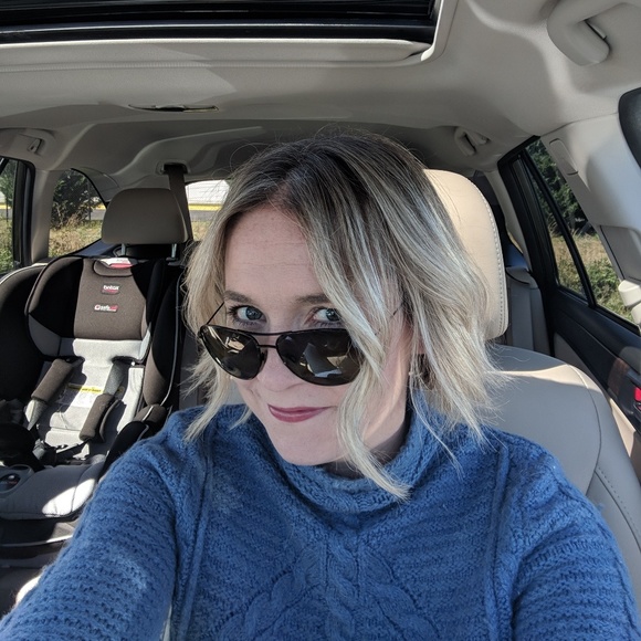 Meet your Posher, Rachel - Picture 1 of 1